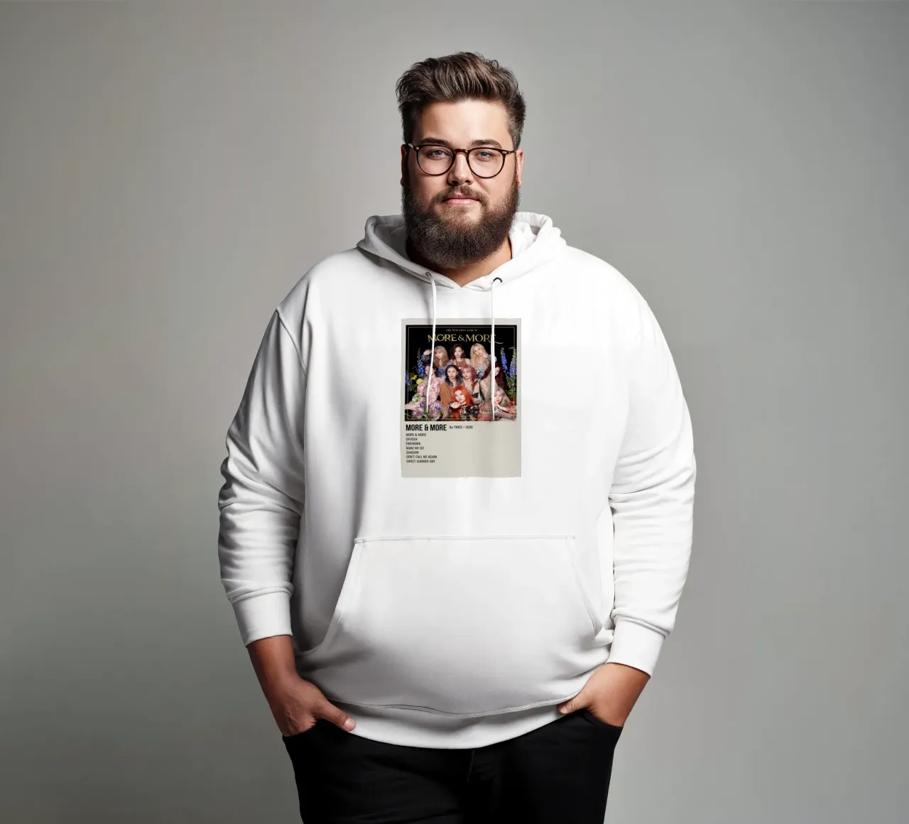 MORE & MORE By TWICE - 2020 Hoodie von SoundStudio