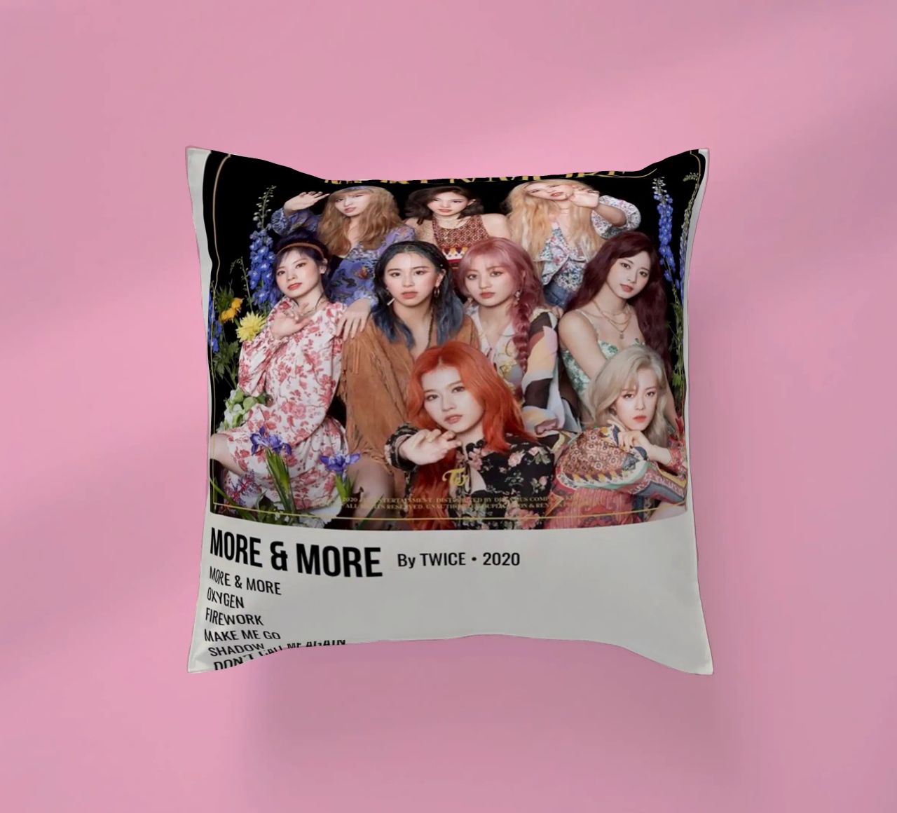 MORE & MORE By TWICE - 2020 cuscino da SoundStudio