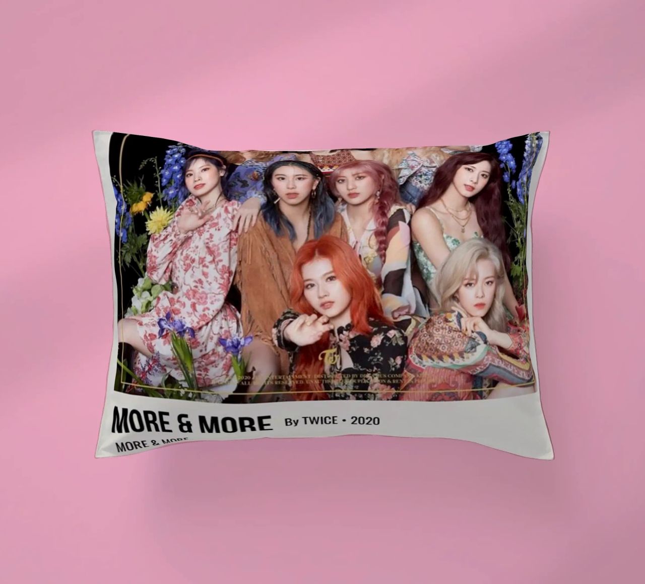 MORE & MORE By TWICE - 2020 cuscino da SoundStudio