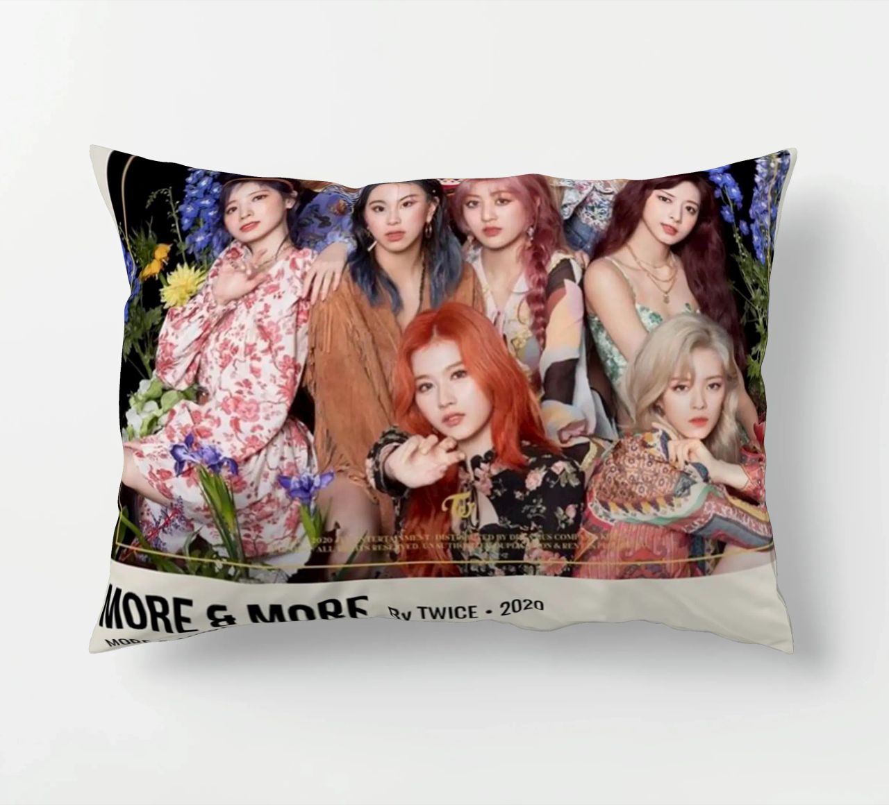 MORE & MORE By TWICE - 2020 cuscino da SoundStudio