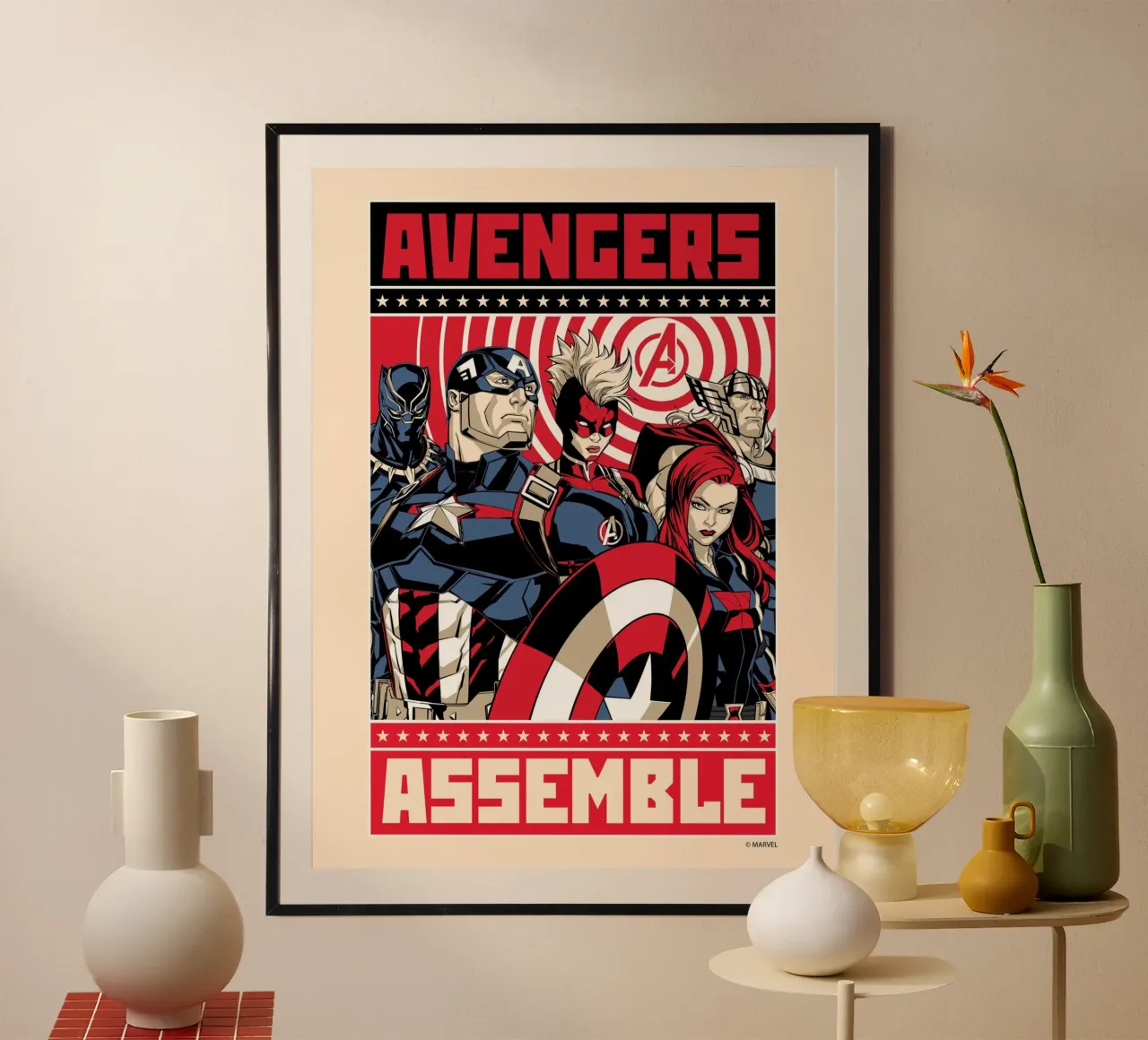 Rotes Avengers Essemble carta hahnemühle da MARVEL Designs by JUNIQE