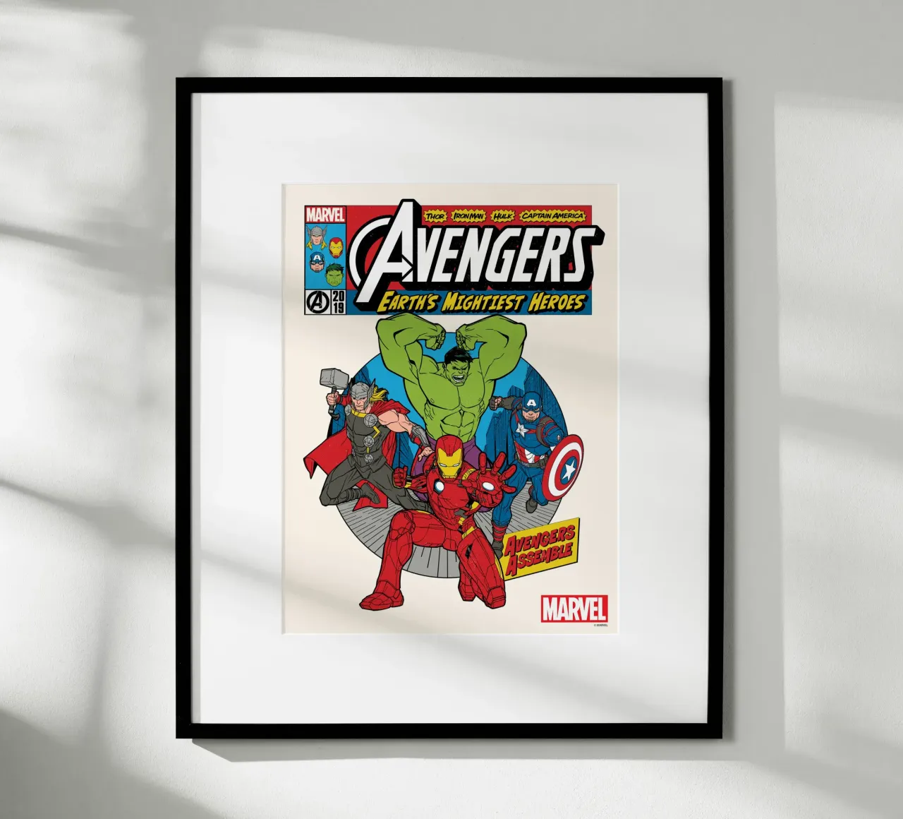 The Avengers essemble poster con telaio in plastica da MARVEL Designs by JUNIQE