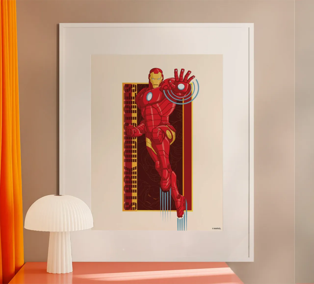 The Avengers - Iron Man poster con telaio in legno da MARVEL Designs by JUNIQE