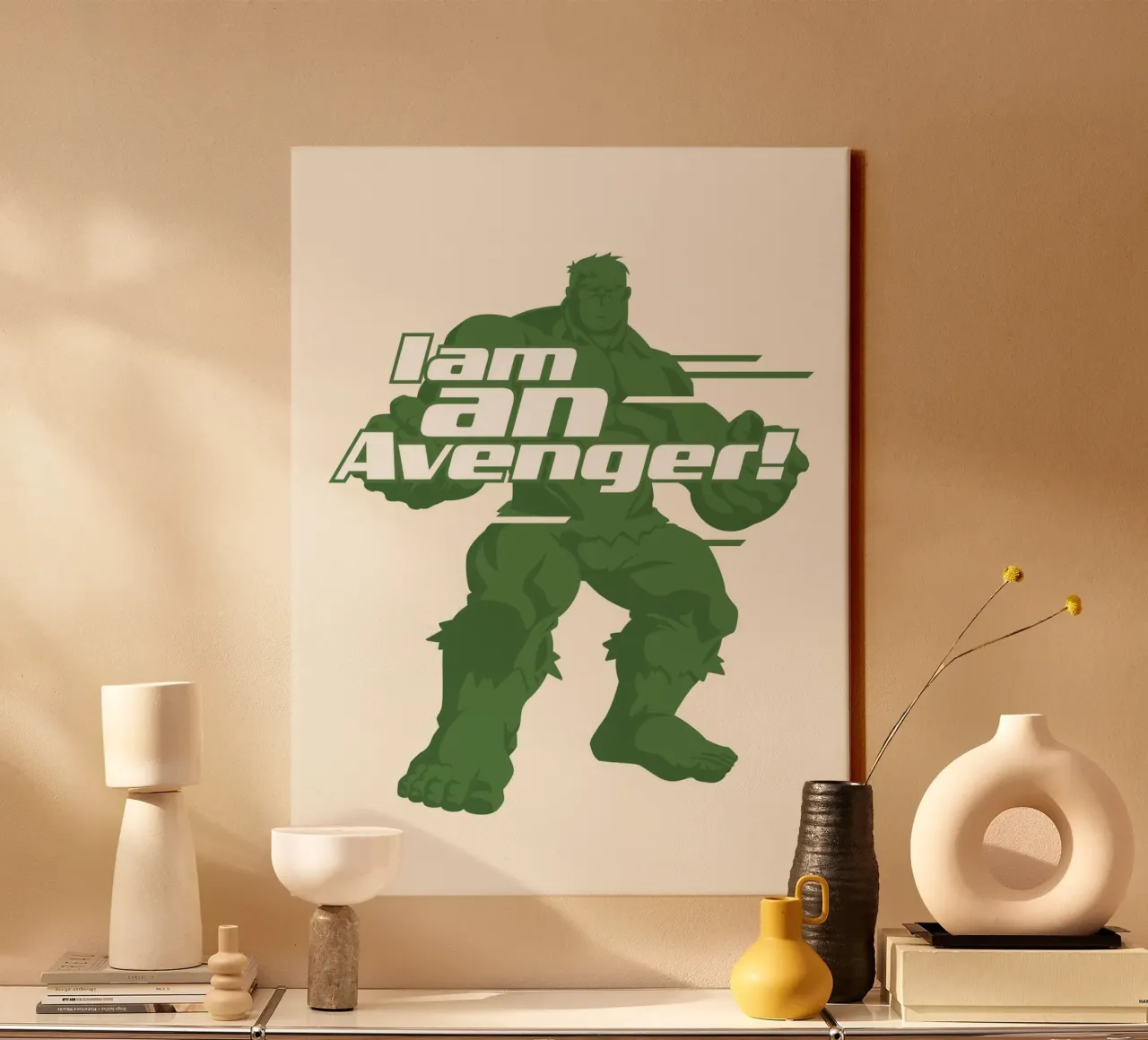 Hulk - I am an Avenger! tela con Cornice a cassetta da MARVEL Designs by JUNIQE
