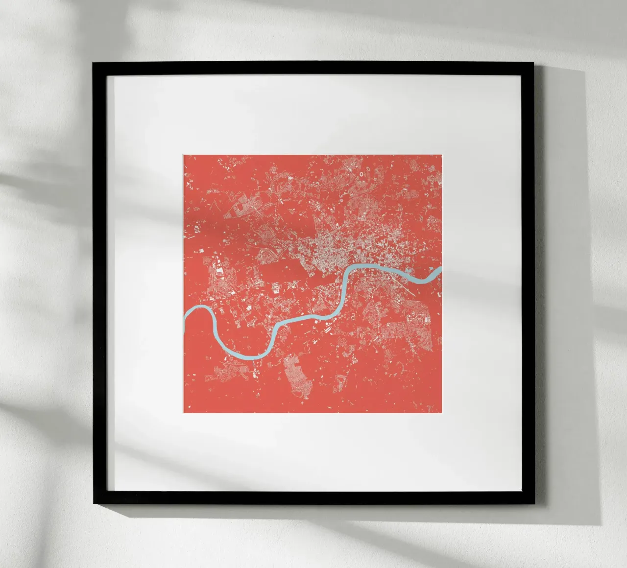 London Pink poster con telaio in legno da Urban Maps