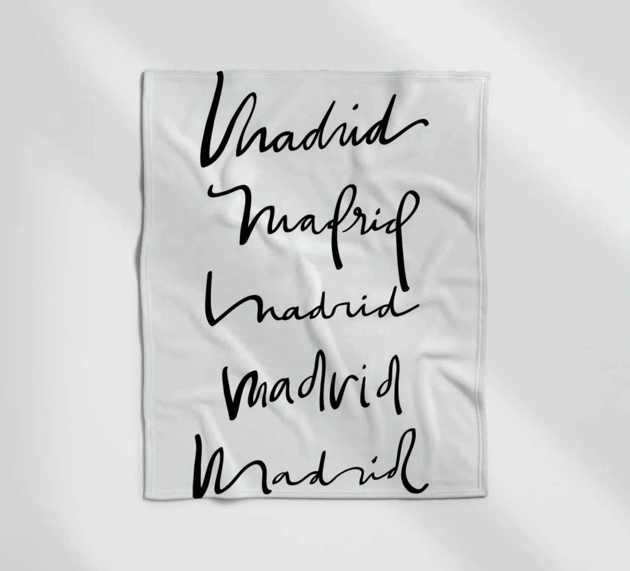 Madrid Fleecedecke von Kristen Polsinelli