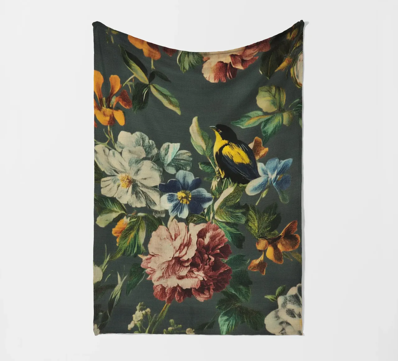 Fiori rinascimentali con uccello coperta in pile da Carinaprint