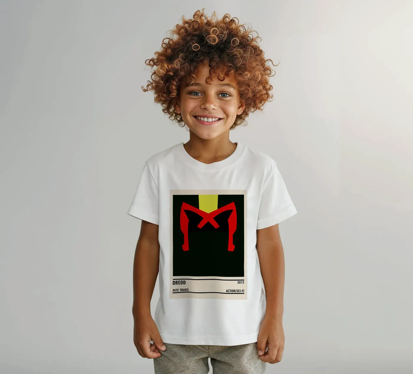 Dredd Kinder T-Shirt von TheArtstudio