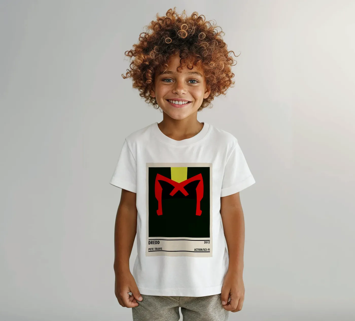 Dredd Kinder T-Shirt von TheArtstudio