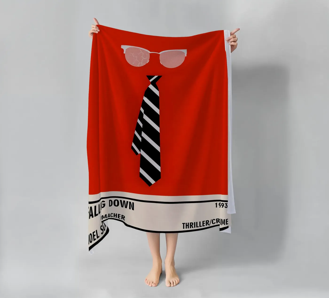 Falling Down serviette de plage de TheArtstudio