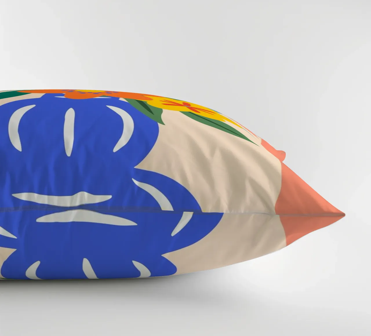 Fiori colorati in vaso - Moderno e allegro cuscino da Whole©