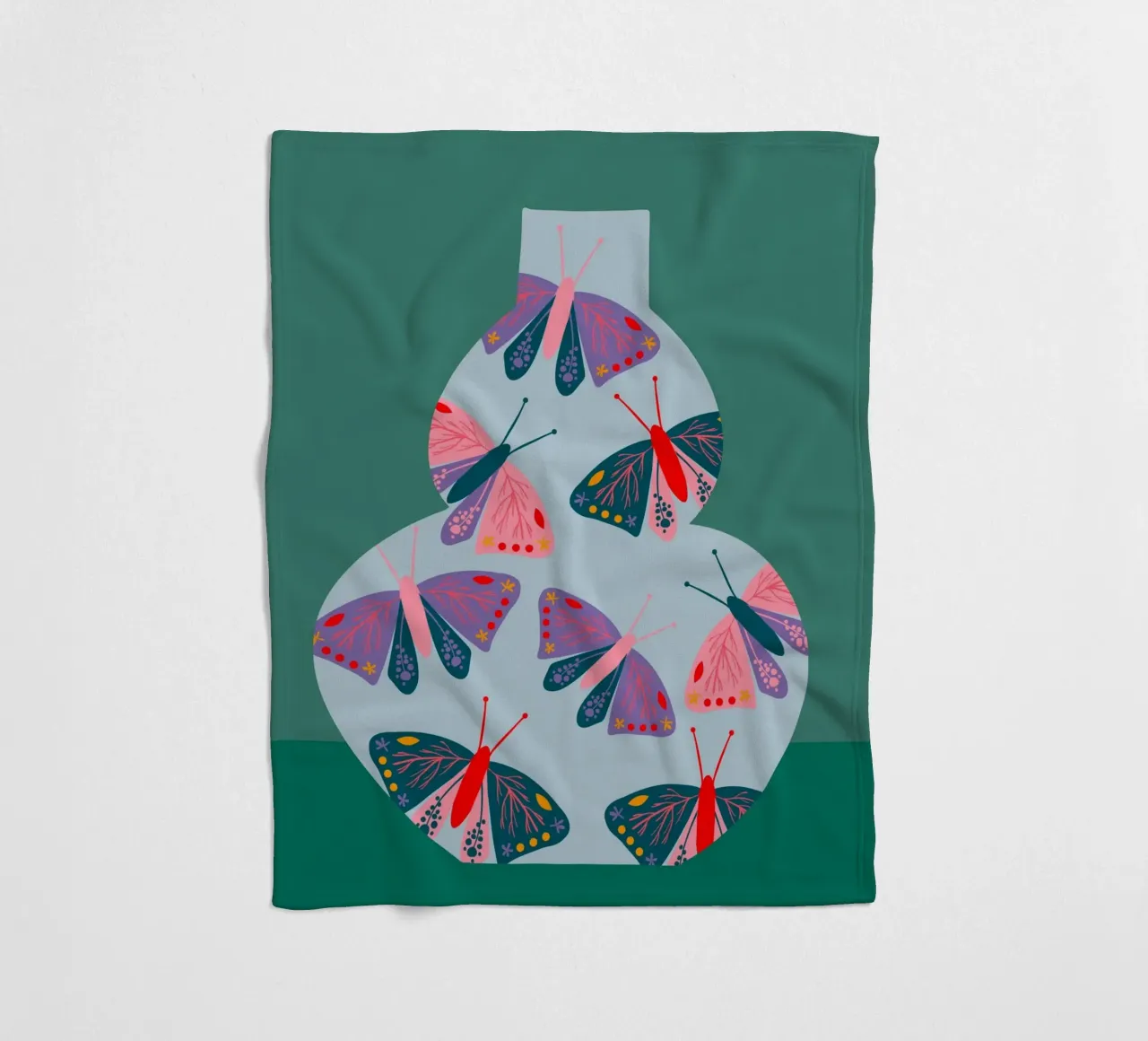 Butterfly vase - Playful & elegant fleece blanket by Whole©
