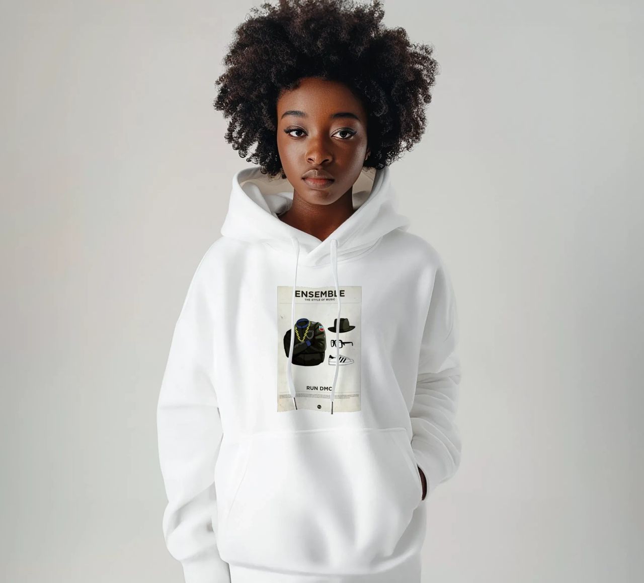 Ensemble Run DMC felpa con cappuccio da Moxy Creative House