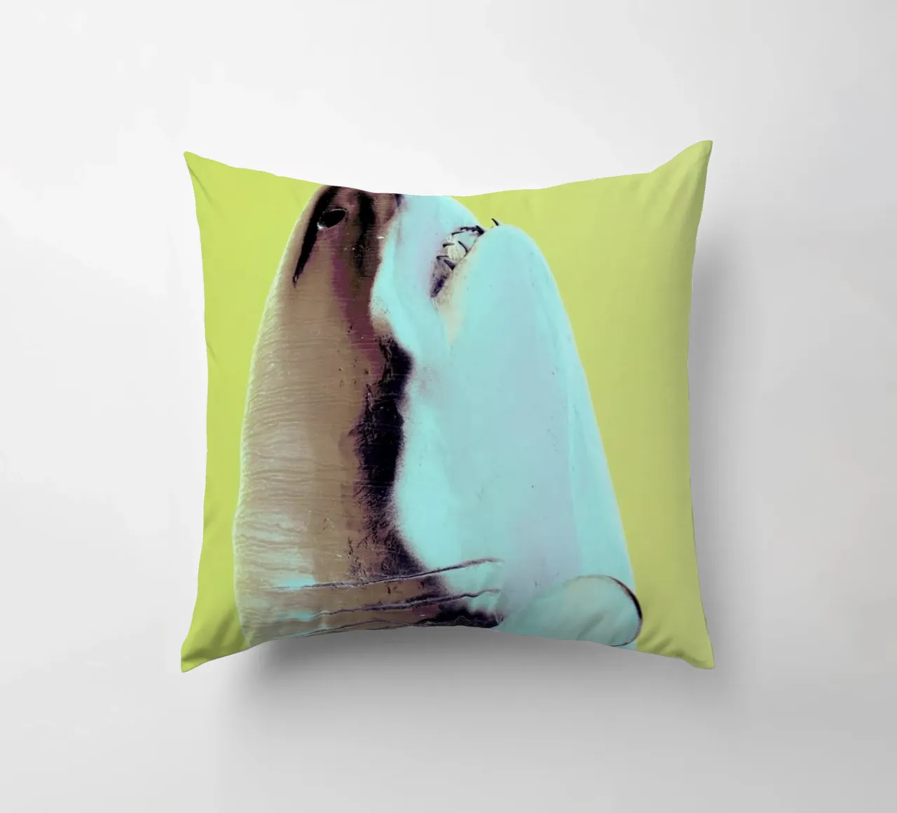 Attack! Yellow cuscino da Ballack Art House