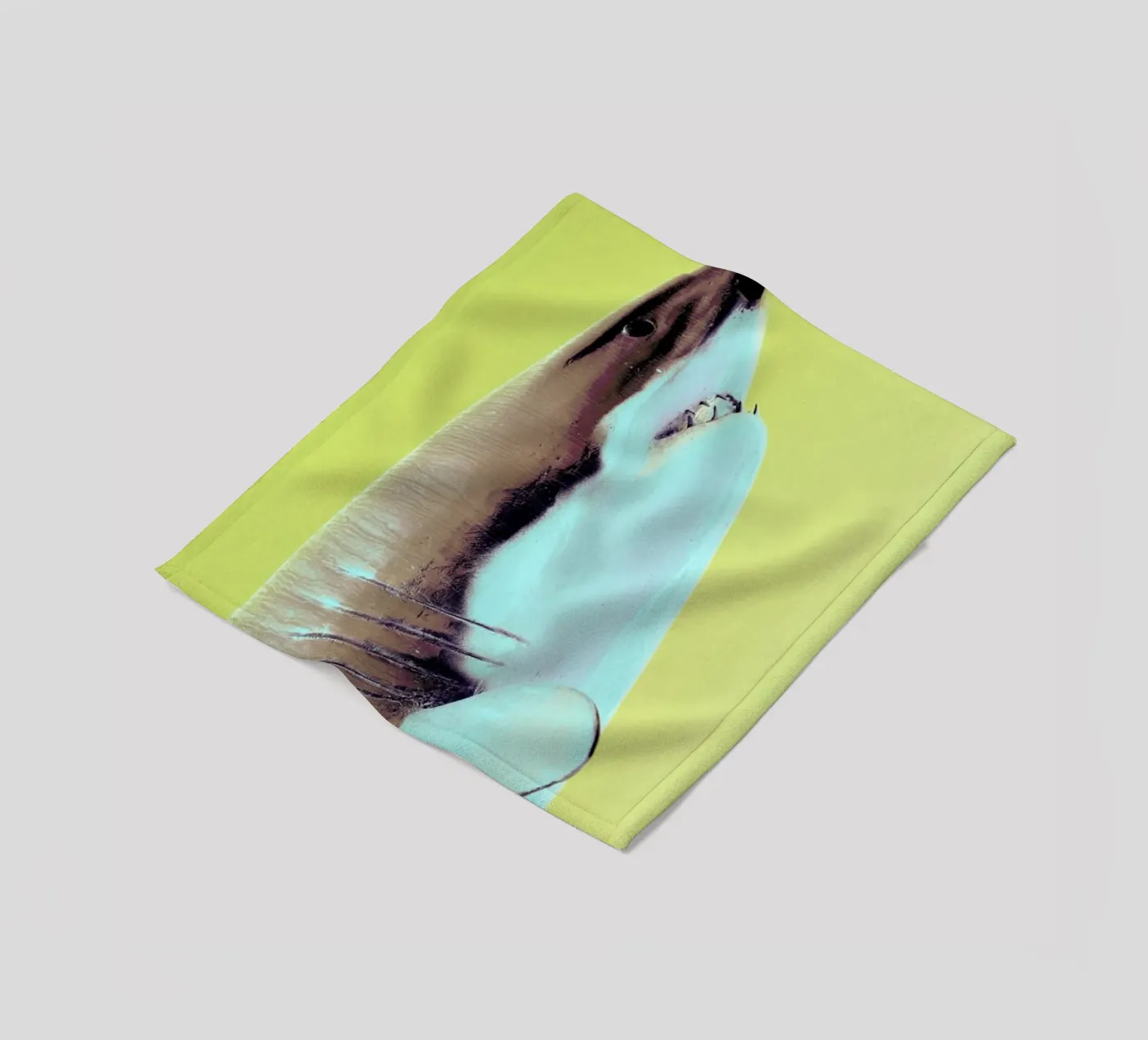 Attack! Yellow Fleecedecke von Ballack Art House