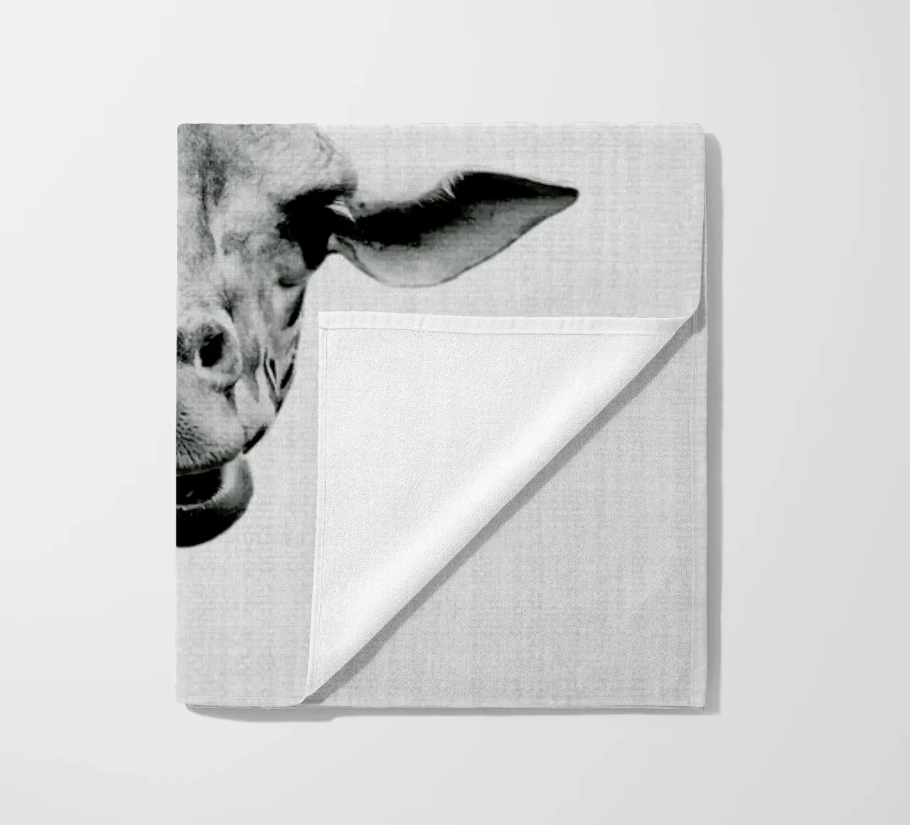 Print 41 beach towel by Lila x Lola
