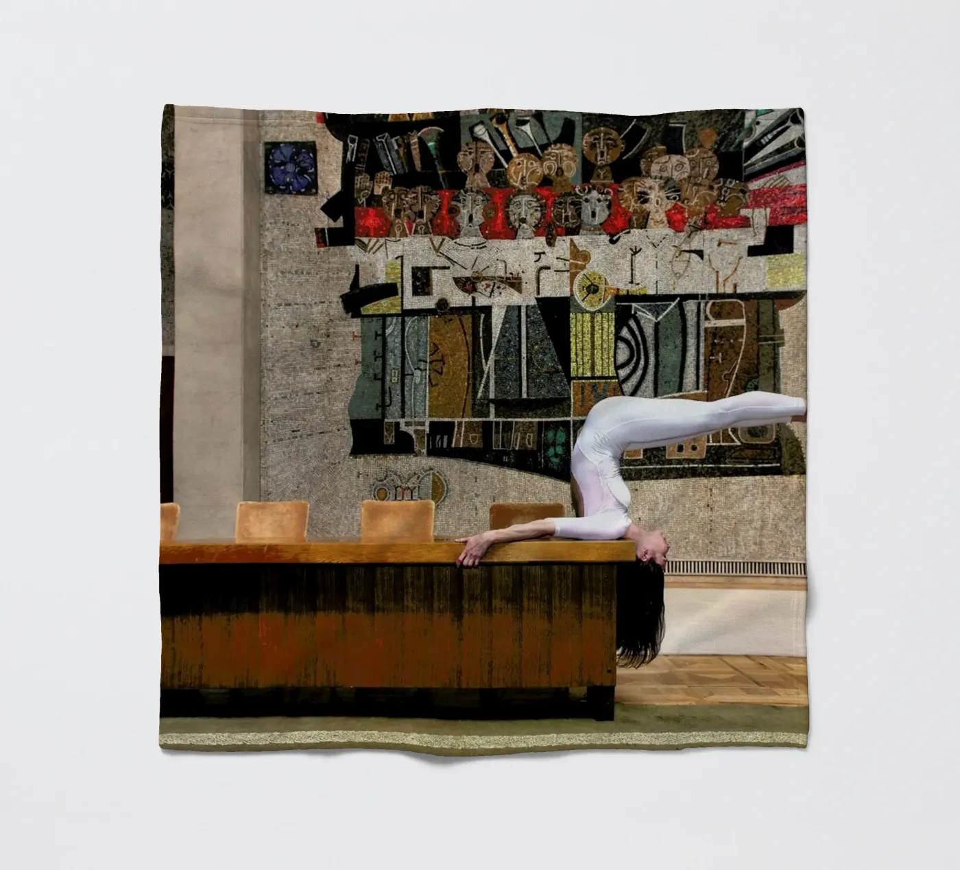 Belgrade #4 Fleecedecke von The Urban Yoga