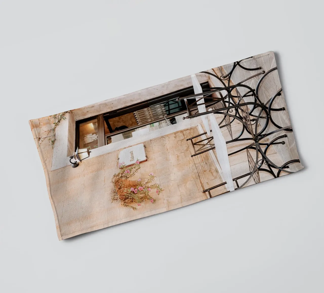Italian Cafe Print, Brunch Print, European La Dolce Vita asciugamano da bagno da TheTravelClub