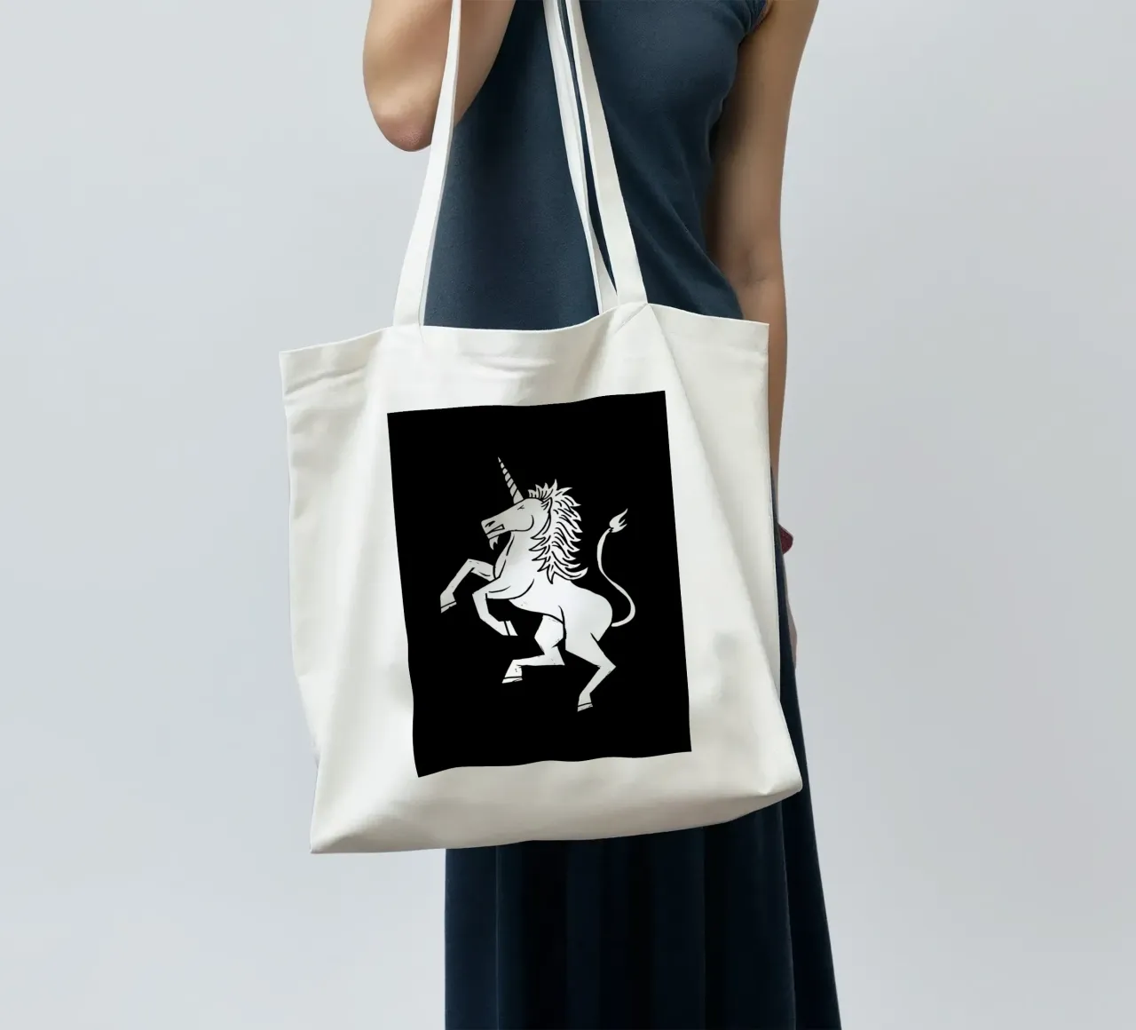 Unicorn borsa in juta da Matthew Taylor Wilson