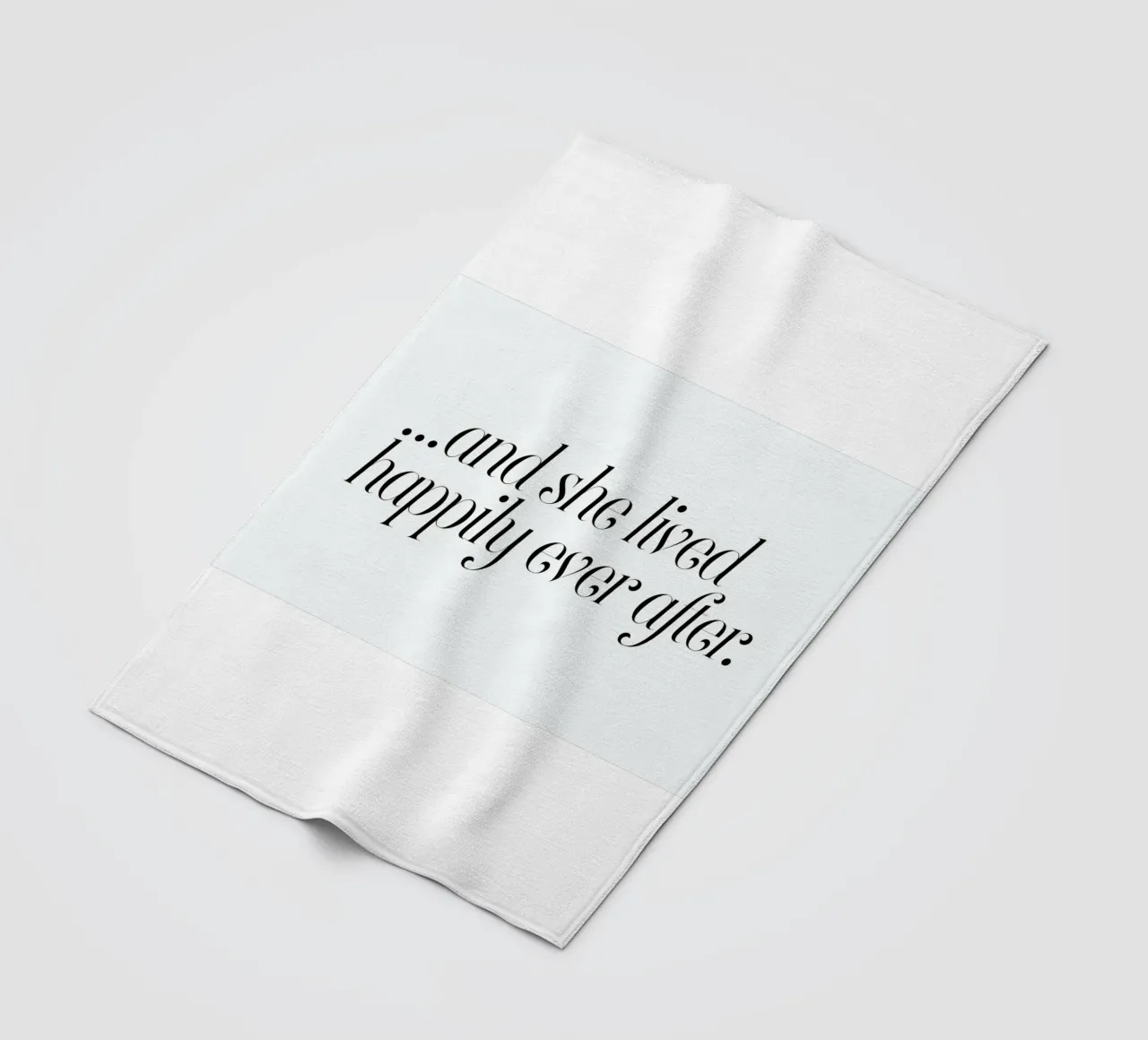 And She Lived Happily coperta in pile da Honeymoon Hotel