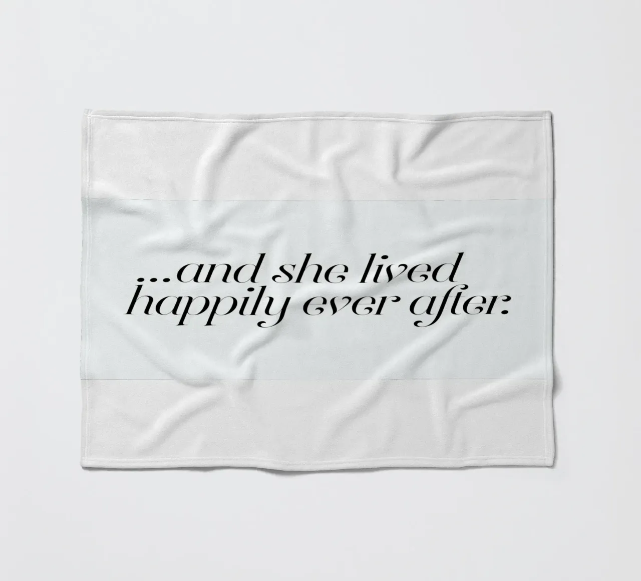 And She Lived Happily coperta in pile da Honeymoon Hotel