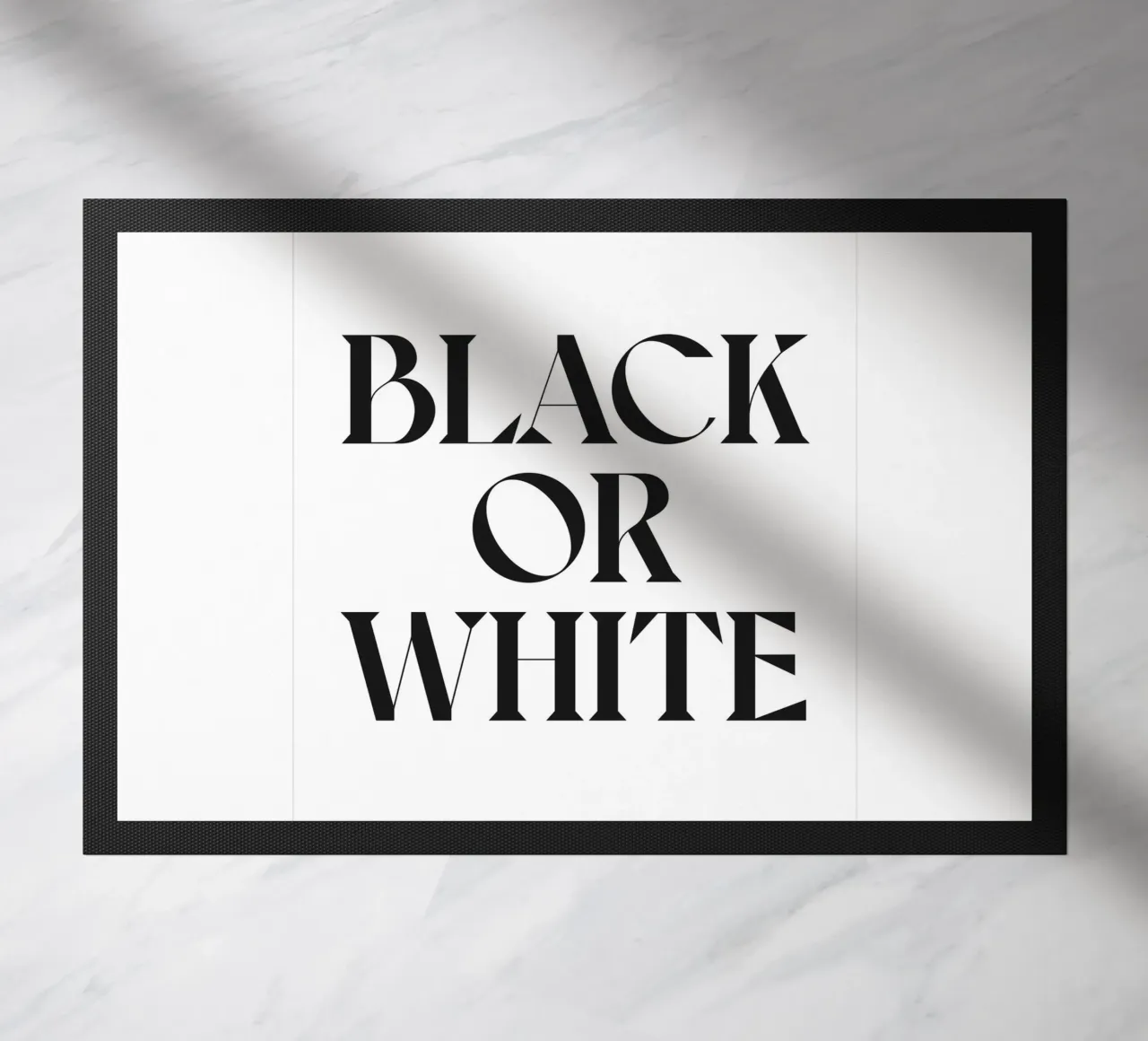 SCHWARZ ODER WEISS Fußmatte von n.4