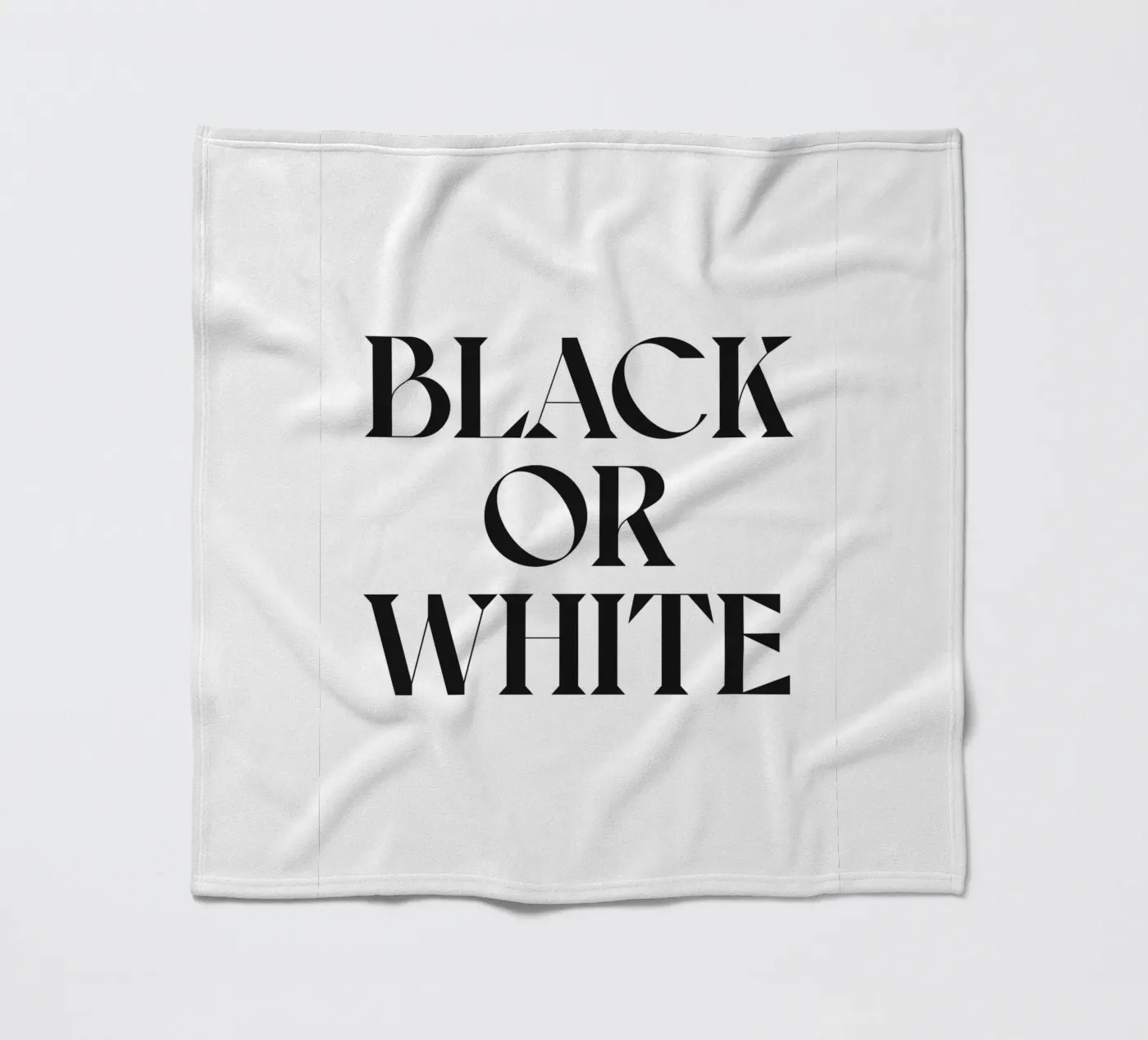 SCHWARZ ODER WEISS Fleecedecke von n.4