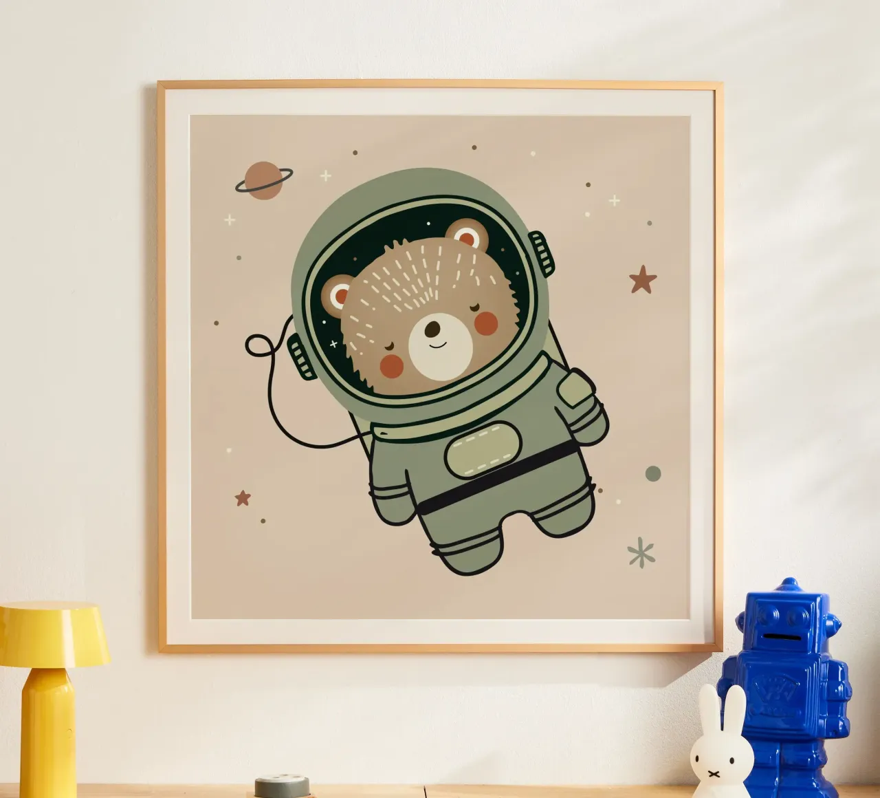 Piccolo orso astronauta - Illustrazione spaziale carina poster con telaio in alluminio da namosh