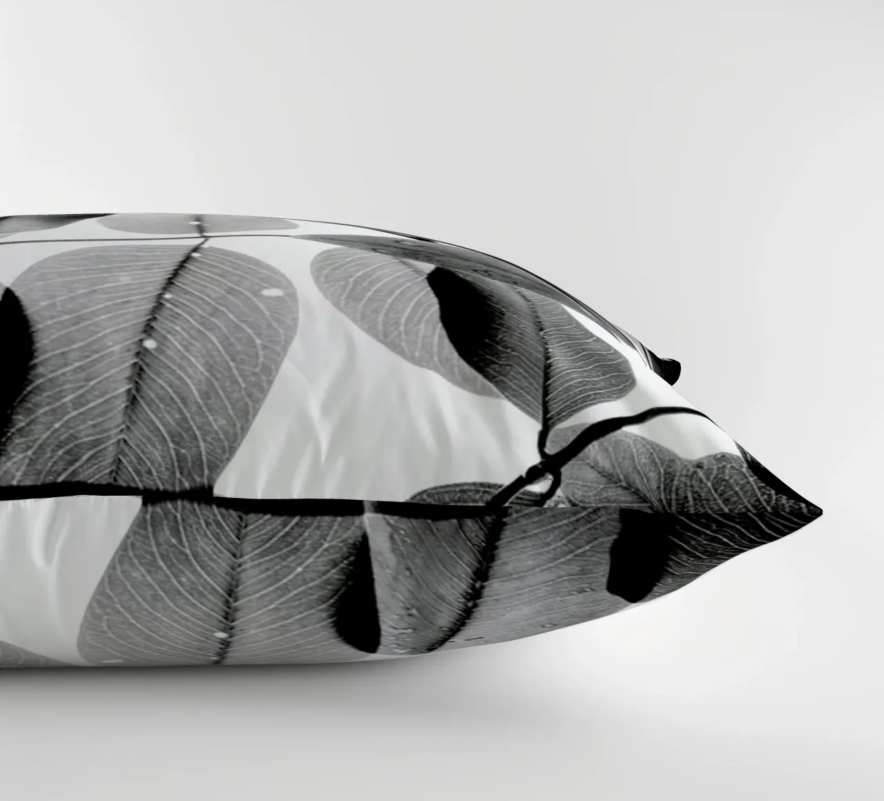 Experiments with Leaves 2 cuscino da Tal Paz-Fridman