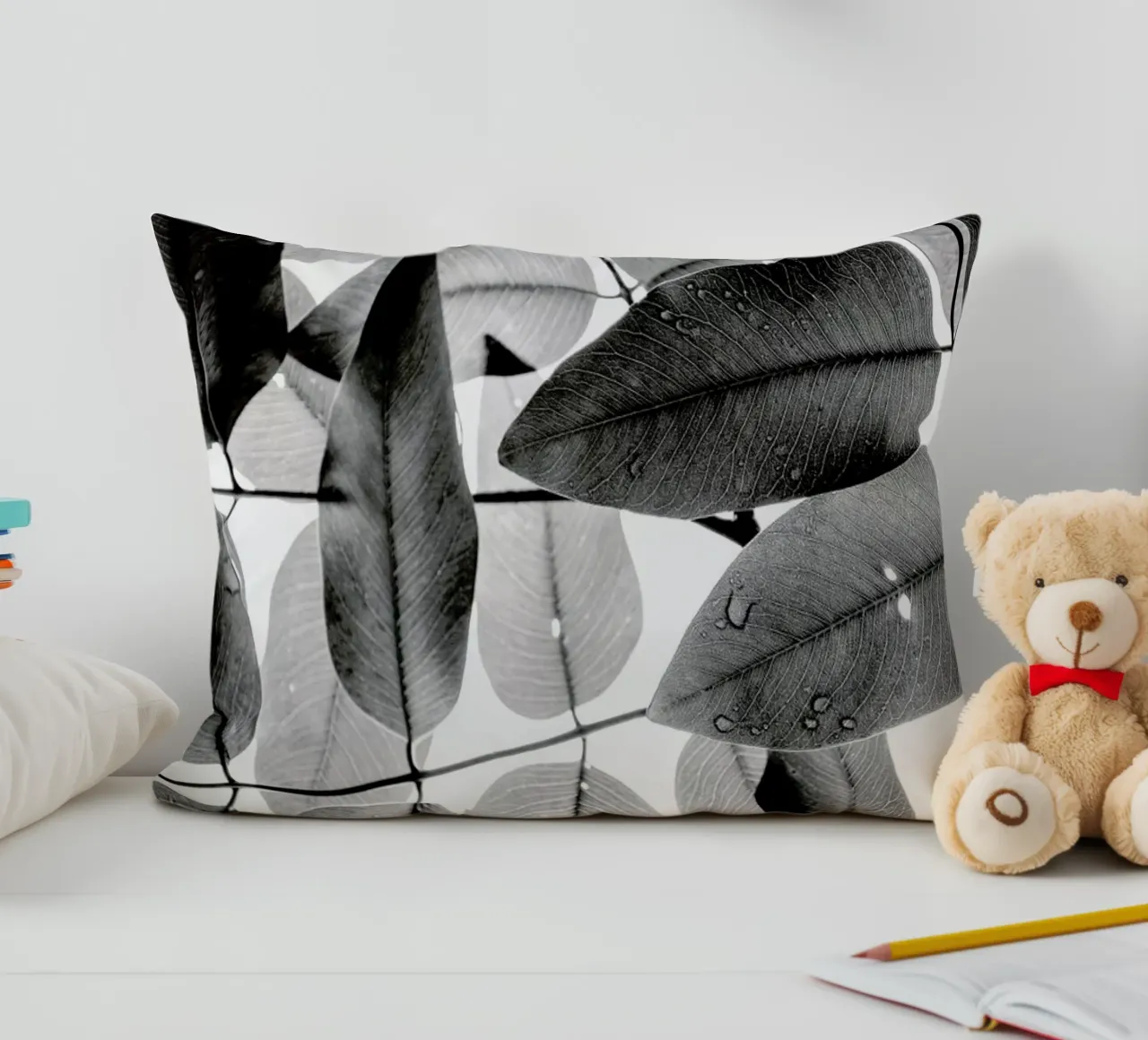 Experiments with Leaves 2 cuscino da Tal Paz-Fridman