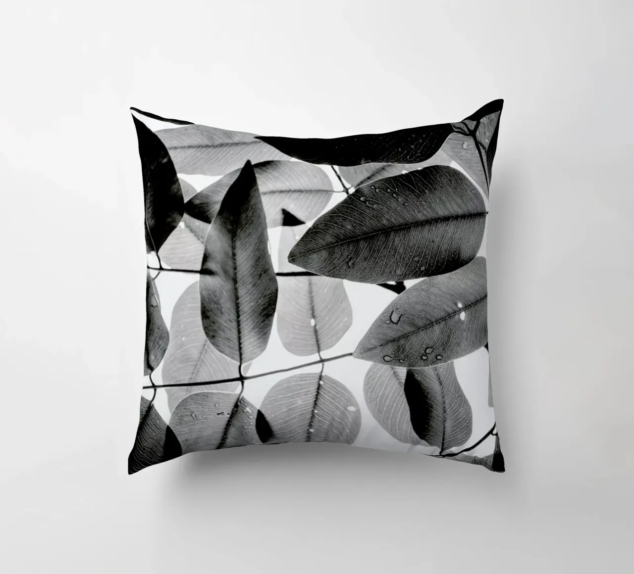 Experiments with Leaves 2 cuscino da Tal Paz-Fridman