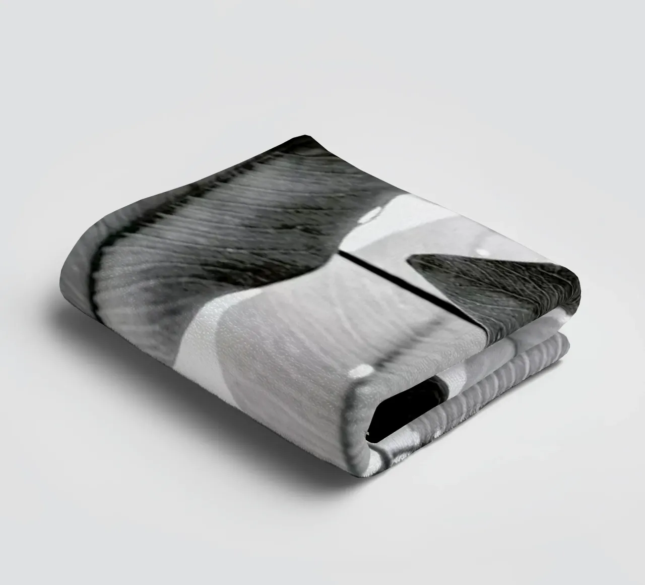 Experiments with Leaves 2 towel by Tal Paz-Fridman