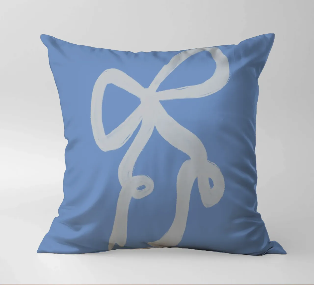 Blue Beauty Ribbon kussen van ni-ja artboutique