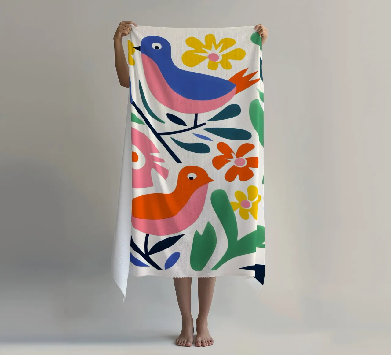 Design di uccelli e fiori telo mare da Whole©