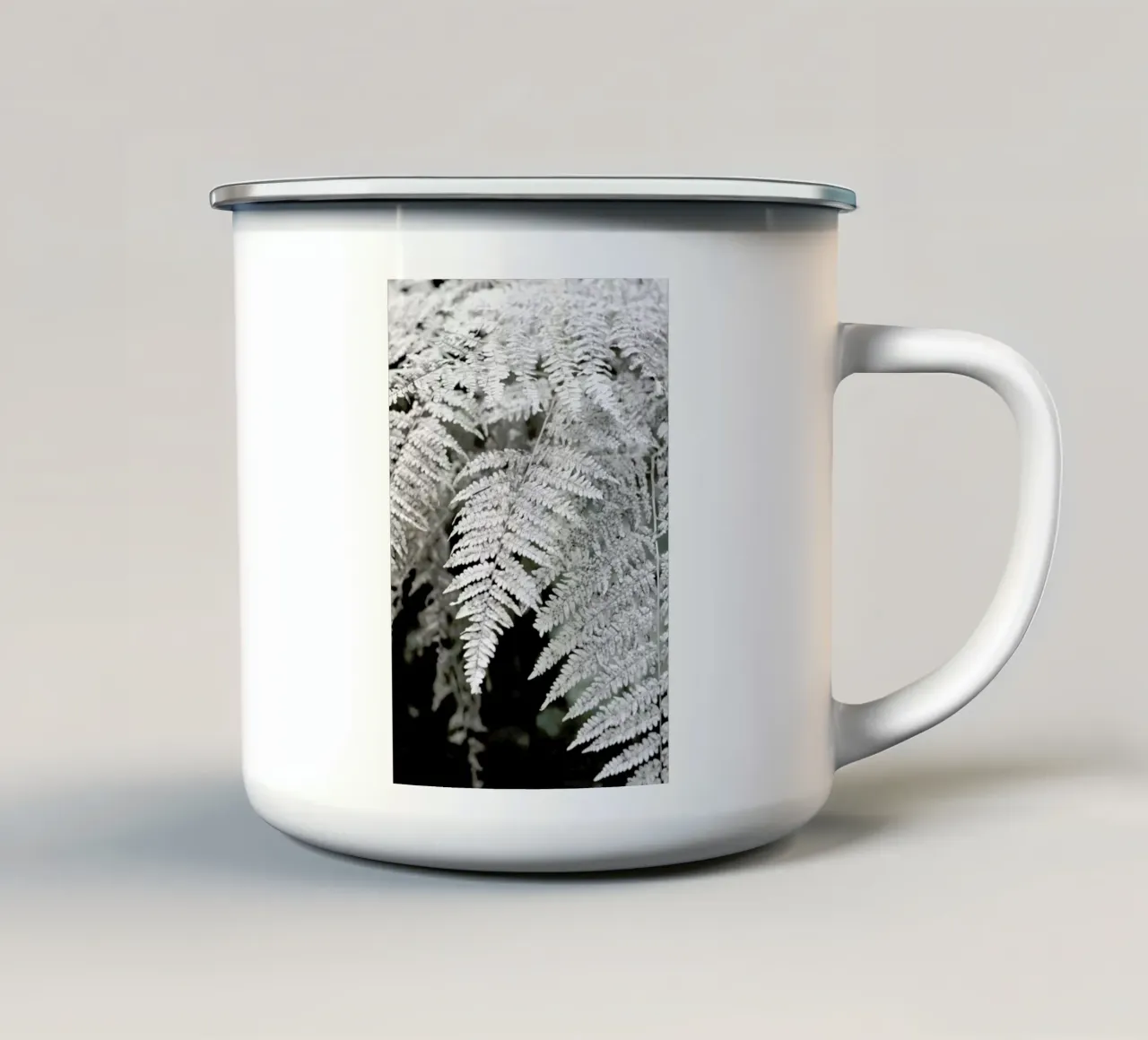 Let´s Dive Into Fern tazza in smalto da Studio Nahili