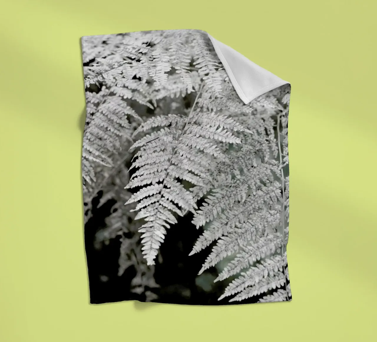 Let´s Dive Into Fern coperta in pile da Studio Nahili