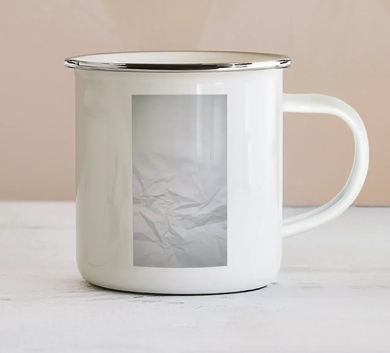Paper Landscape tazza in smalto da Studio Nahili