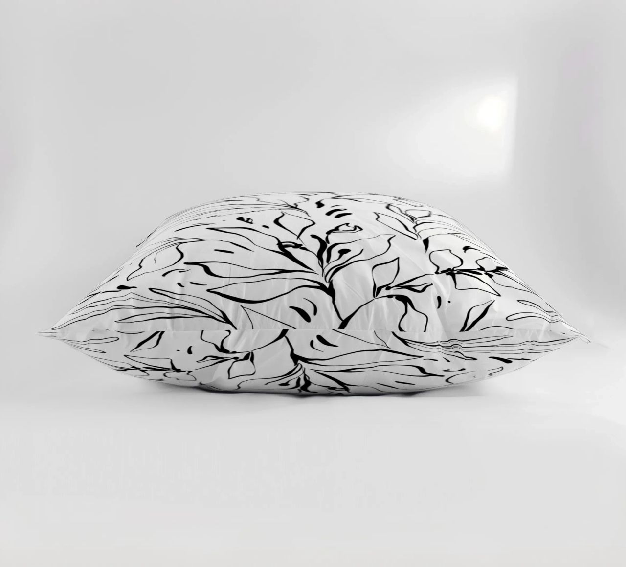 Simple Floral Pattern No 3 cuscino da treechild
