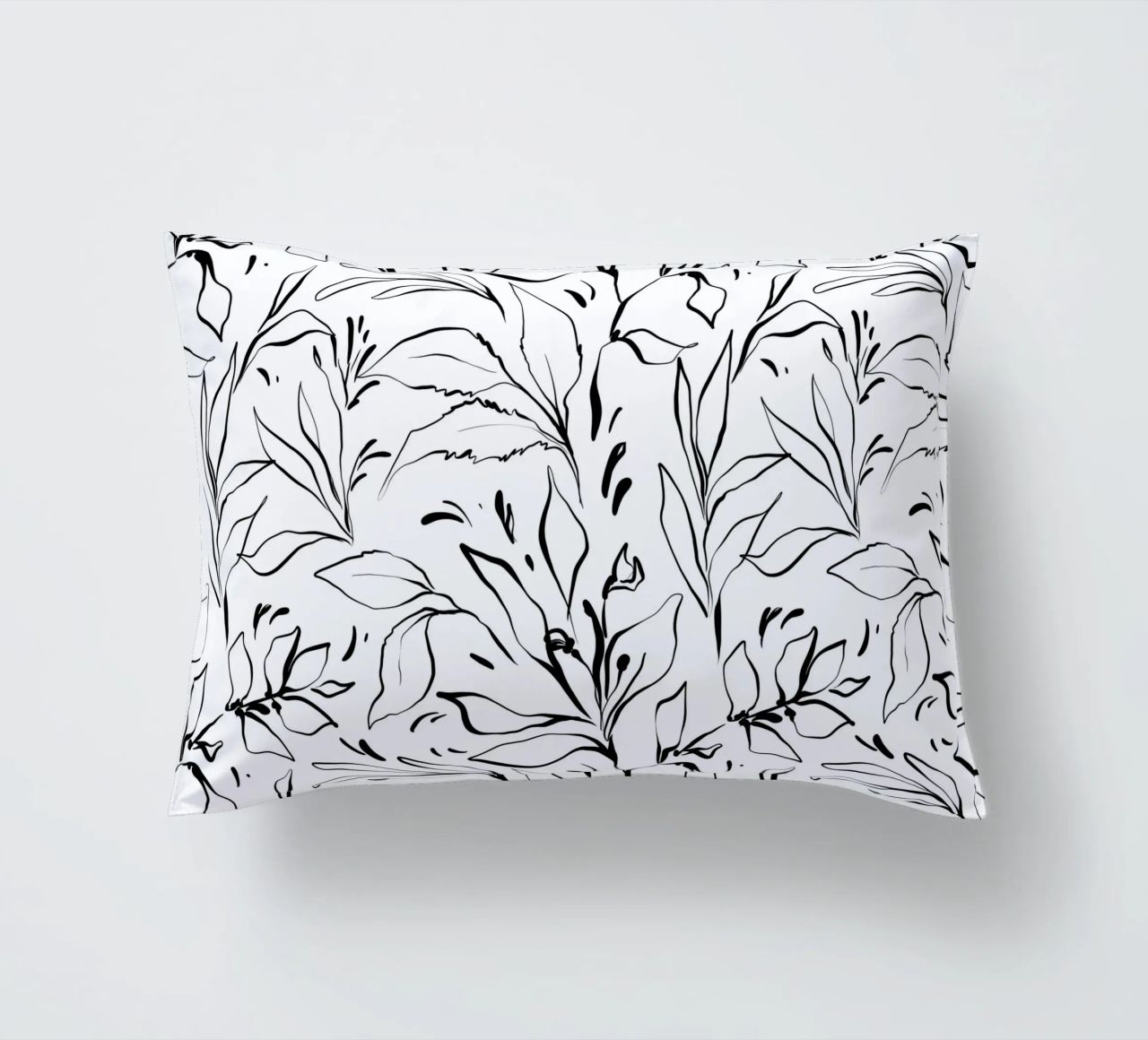 Simple Floral Pattern No 3 cuscino da treechild