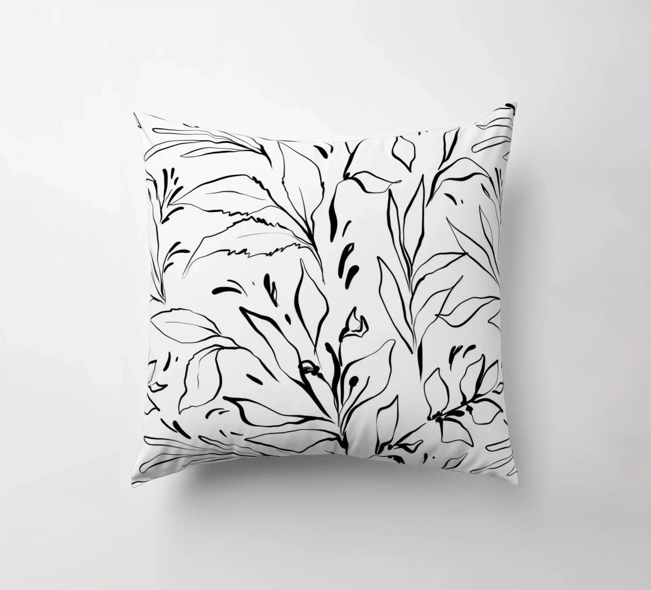 Simple Floral Pattern No 3 cuscino da treechild
