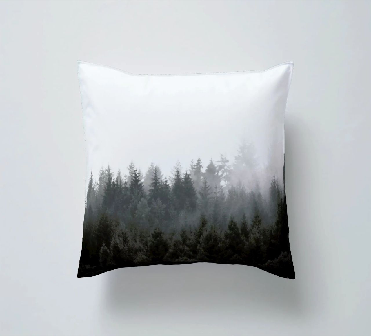 Walk Through The Forest cuscino da Studio Nahili