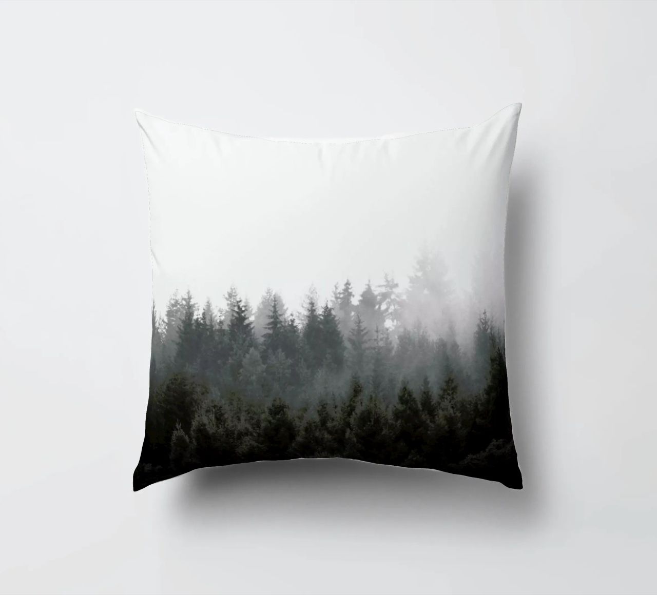 Walk Through The Forest cuscino da Studio Nahili