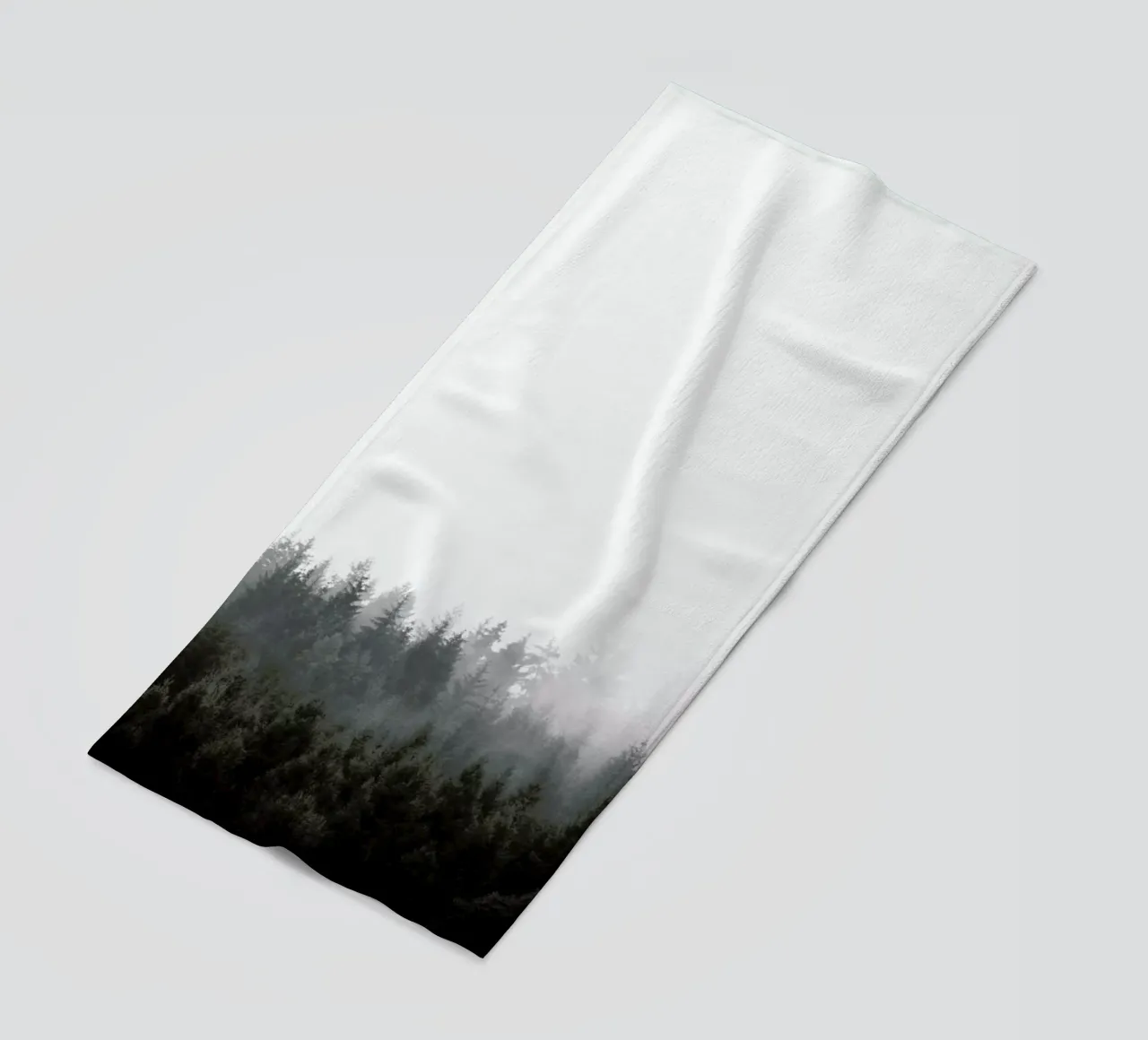 Walk Through The Forest telo mare da Studio Nahili