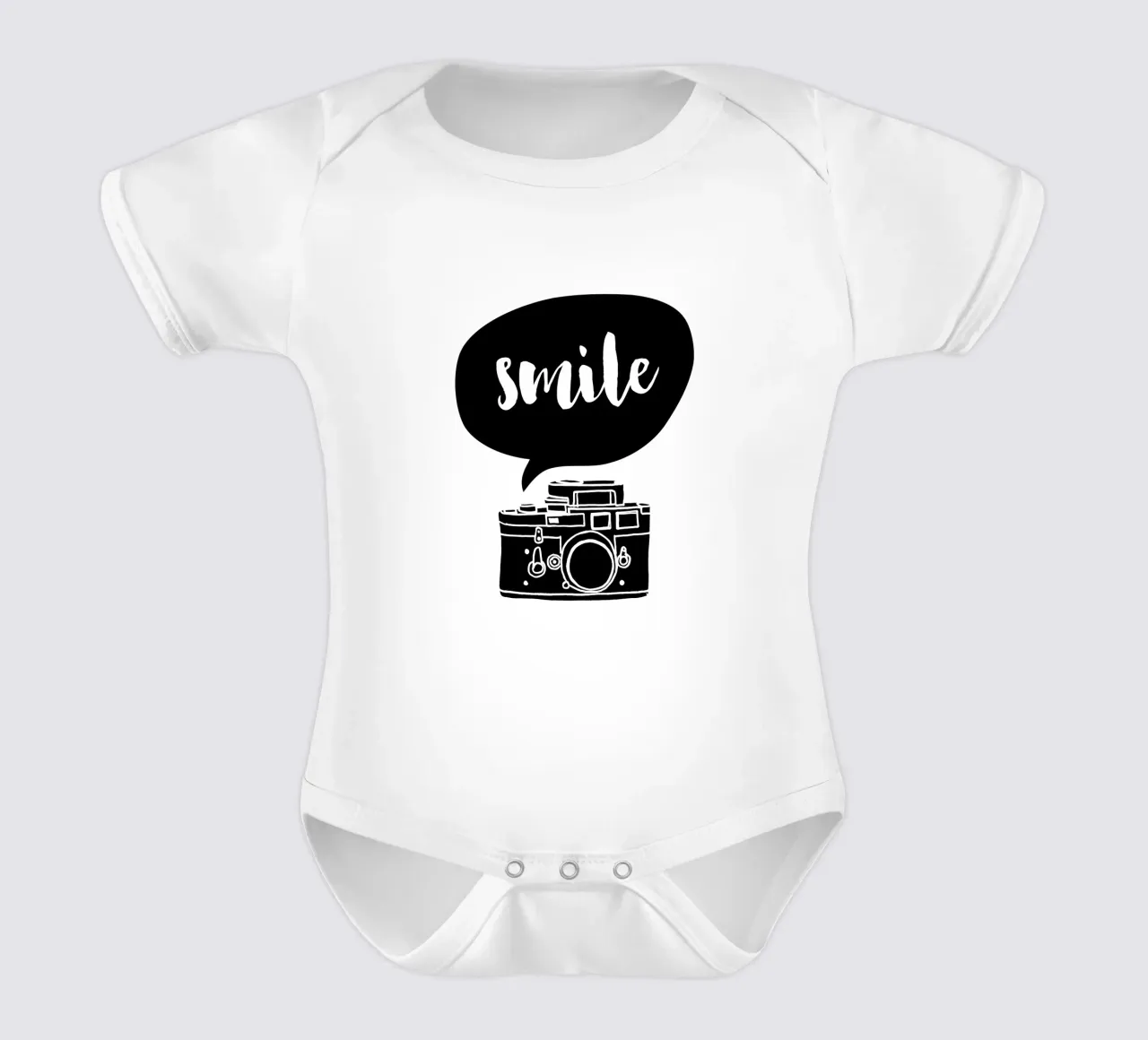 Smile Camera Typografie Design in bianco e nero monocromatico body neonato maniche corte da THE MOTIVATED TYPE