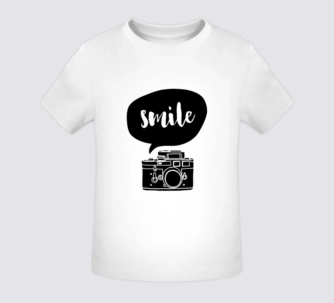 Smile Camera Typografie Design in bianco e nero monocromatico maglietta neonato da THE MOTIVATED TYPE