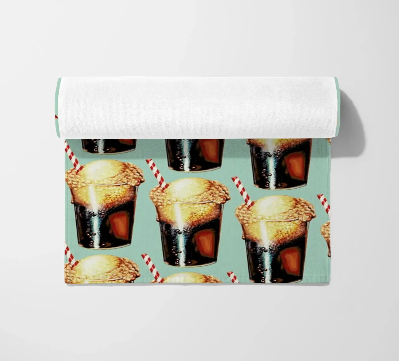 Rootbeer Float Pattern Strandtuch von Kelly Gilleran