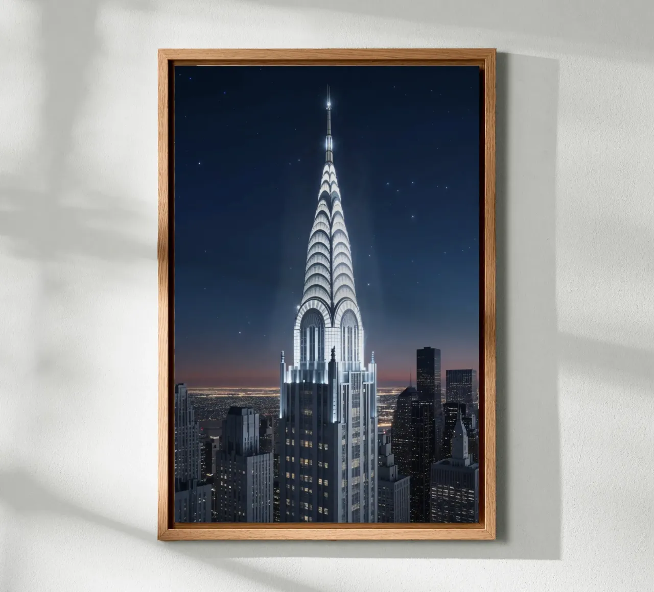 Chrysler Building Glows in the Night Sky tela con Cornice a cassetta da AlbertKlee