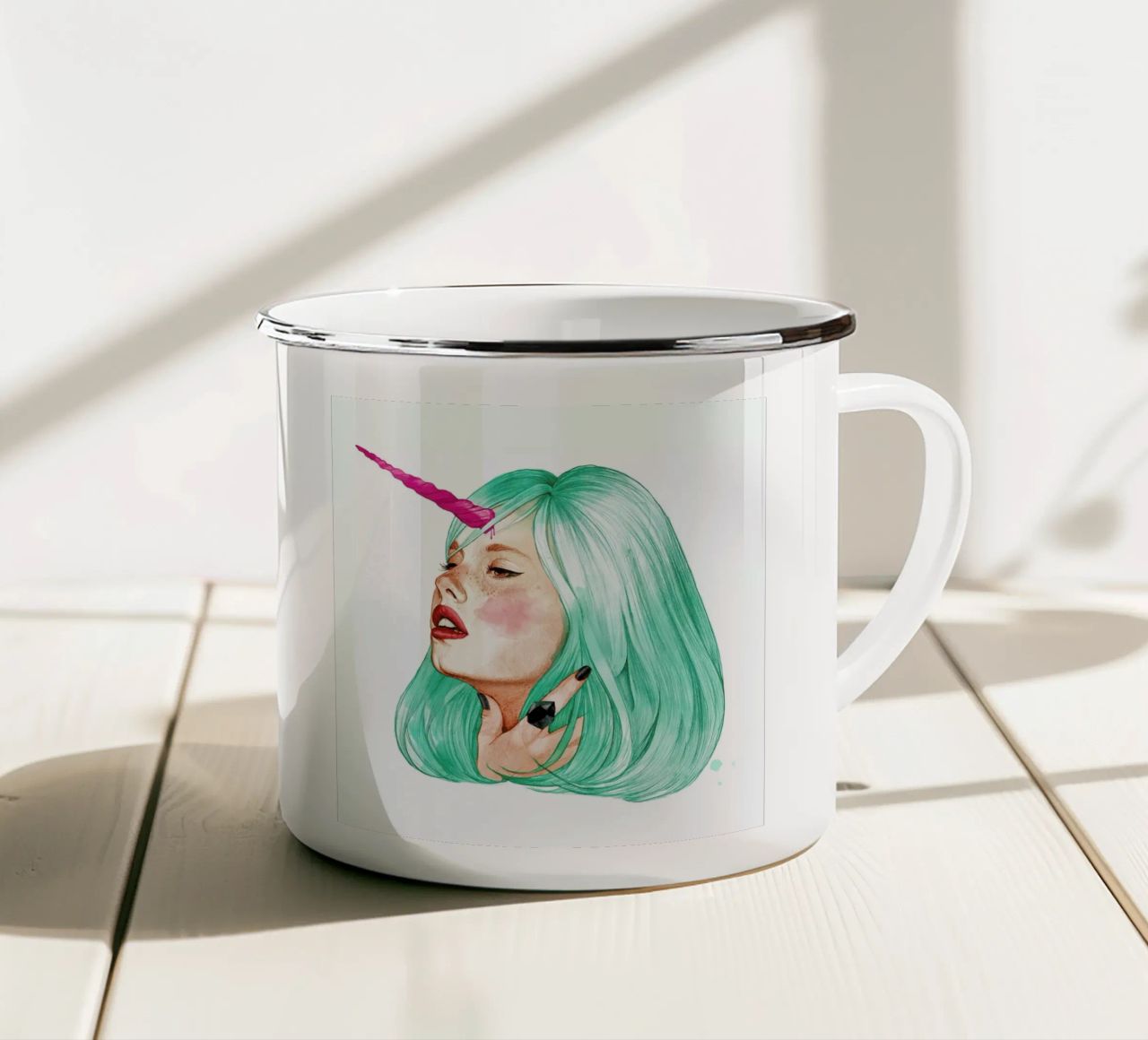 Unicorn tazza in smalto da Ina Stanimirova