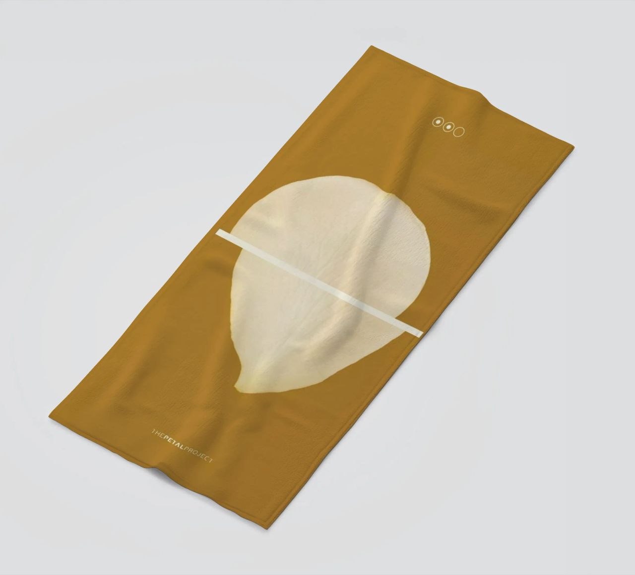 Petal Project No. 02 telo mare da Bryon S. White
