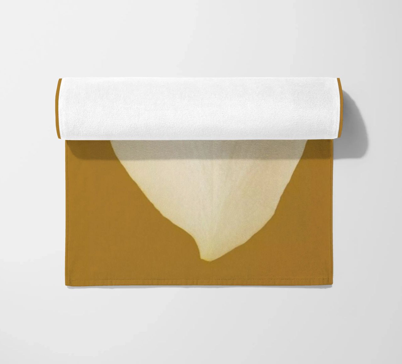 Petal Project No. 02 telo mare da Bryon S. White